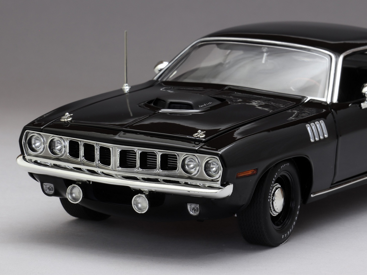 希少　1971 Plymouth 'Cuda 1:18 Plymouth Hemi Cuda 1971 1:18 Acme Preto - 20 anos! Loja on-line de