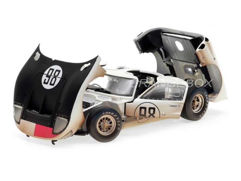 Ford GT40 MKII 1966 #98 After Race (Dirty Version) 1:18 Shelby