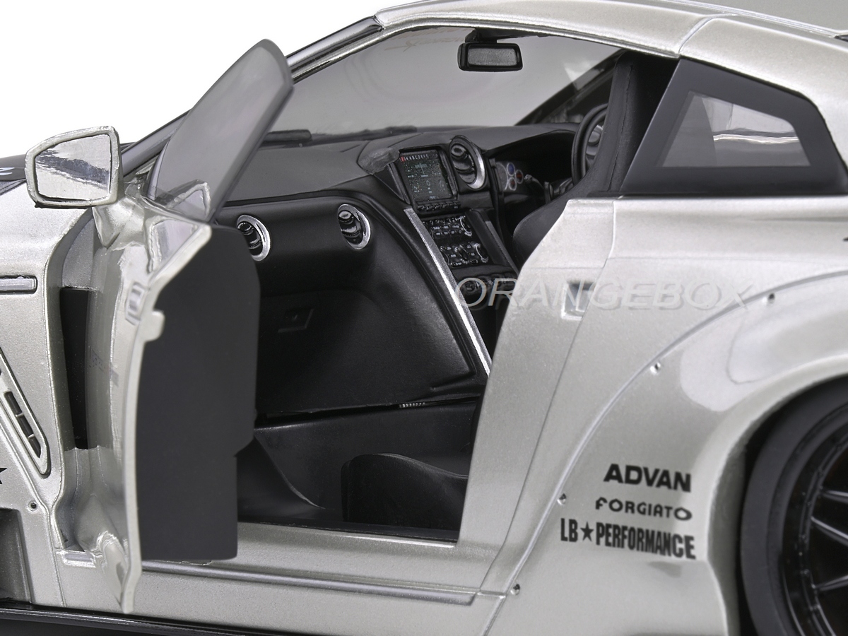 Nissan GT-R (R35) 2020 Liberty Walk Body Kit 2.0 1:18 Solido Cinza