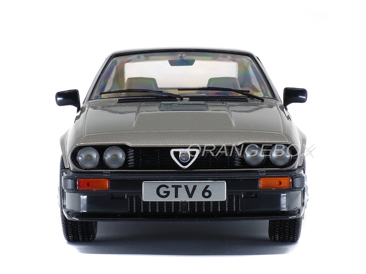 Alfa Romeo GTV 6 1984 1:18 Solido Cinza - 20 anos! Loja on-line de