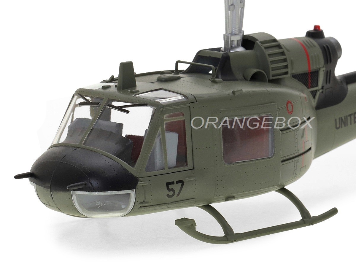航空機・ヘリコプター 1/18 HU-1C HUEY helicopter 航空機・ヘリコプター 1/18 HU-1C HUEY helicopter 1/18 HU-1C HUEY
