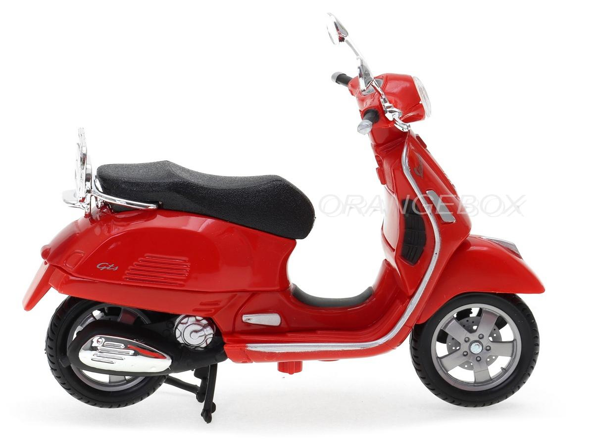 Vespa GTS 300 2017 Maisto 1:18 - 19 anos! Loja on-line de