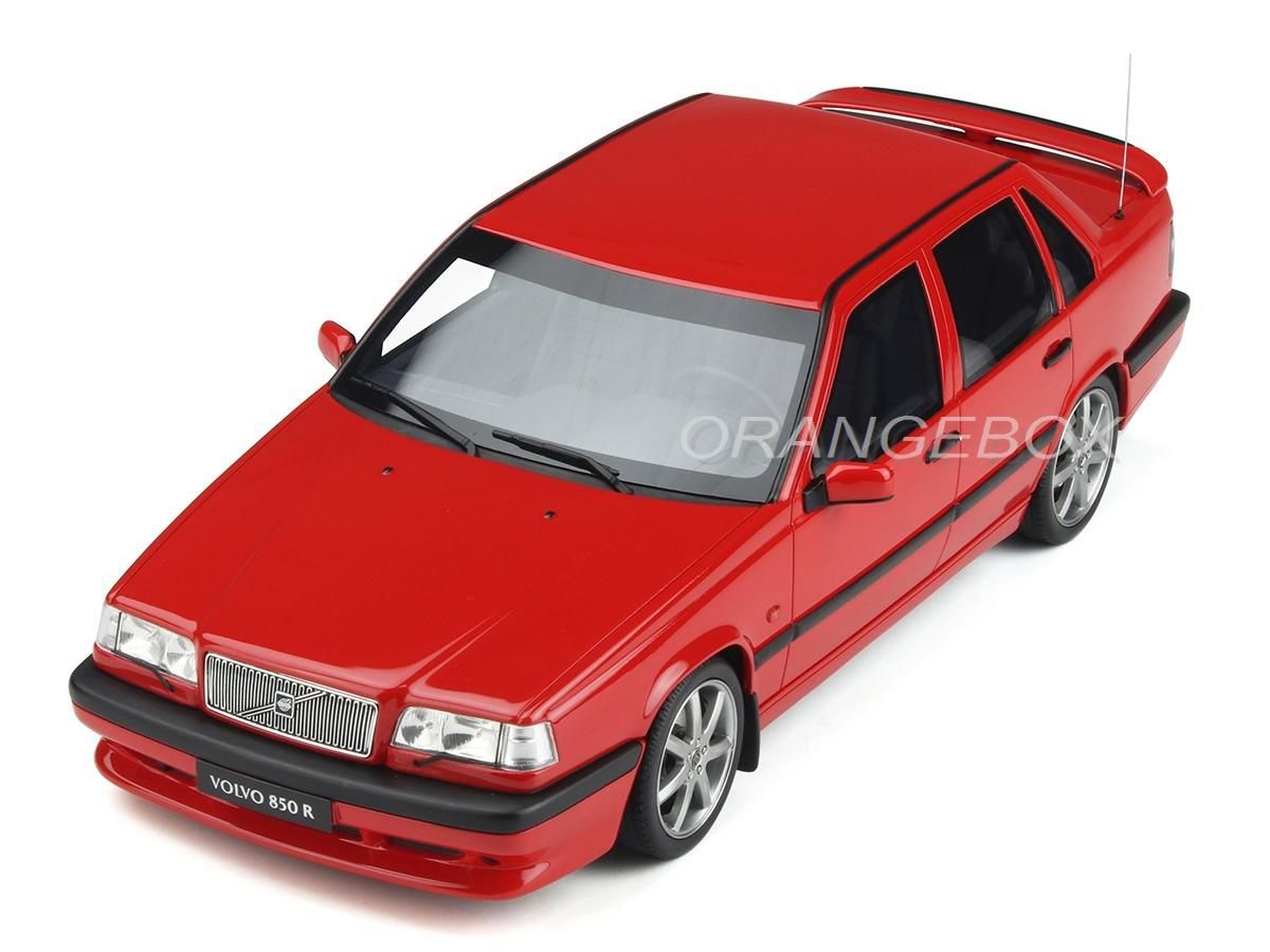 VOLVO 850 T-5R SEDAN 1:18スケール Volvo 850 R Sedan 1996 1:18 OttOmobile - 19 anos! Loja on-line de