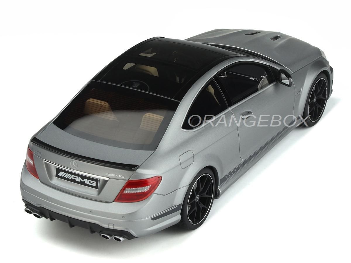 Mercedes Benz C63 AMG Edition 507 2014 1:18 GT Spirit - 20 anos