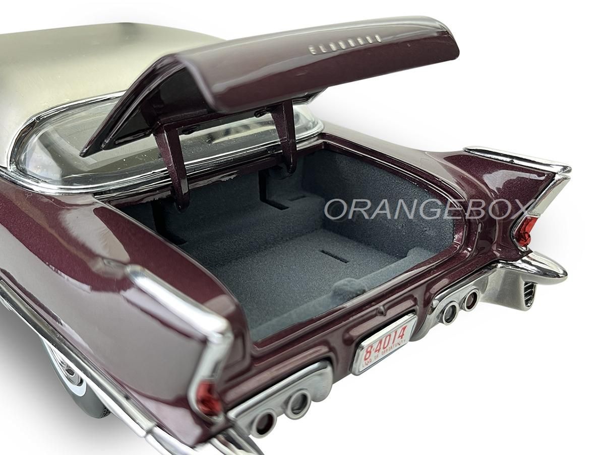 Cadillac Eldorado Brougham 1957 1:18 Sunstar 1:18 Marrom - 19 anos