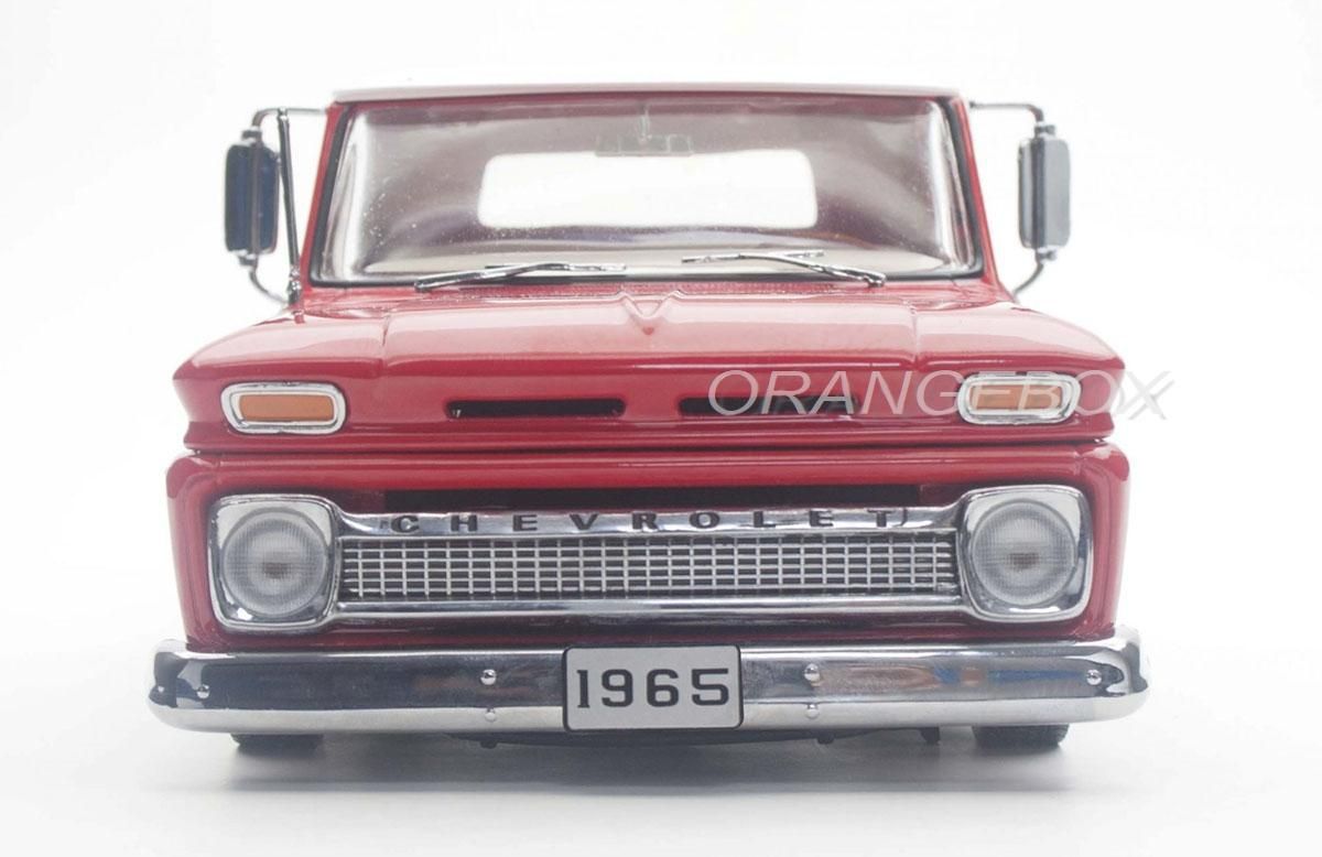 Chevrolet C-10 Styleside 1965 Pick-Up Lowrider 1:18 Sunstar