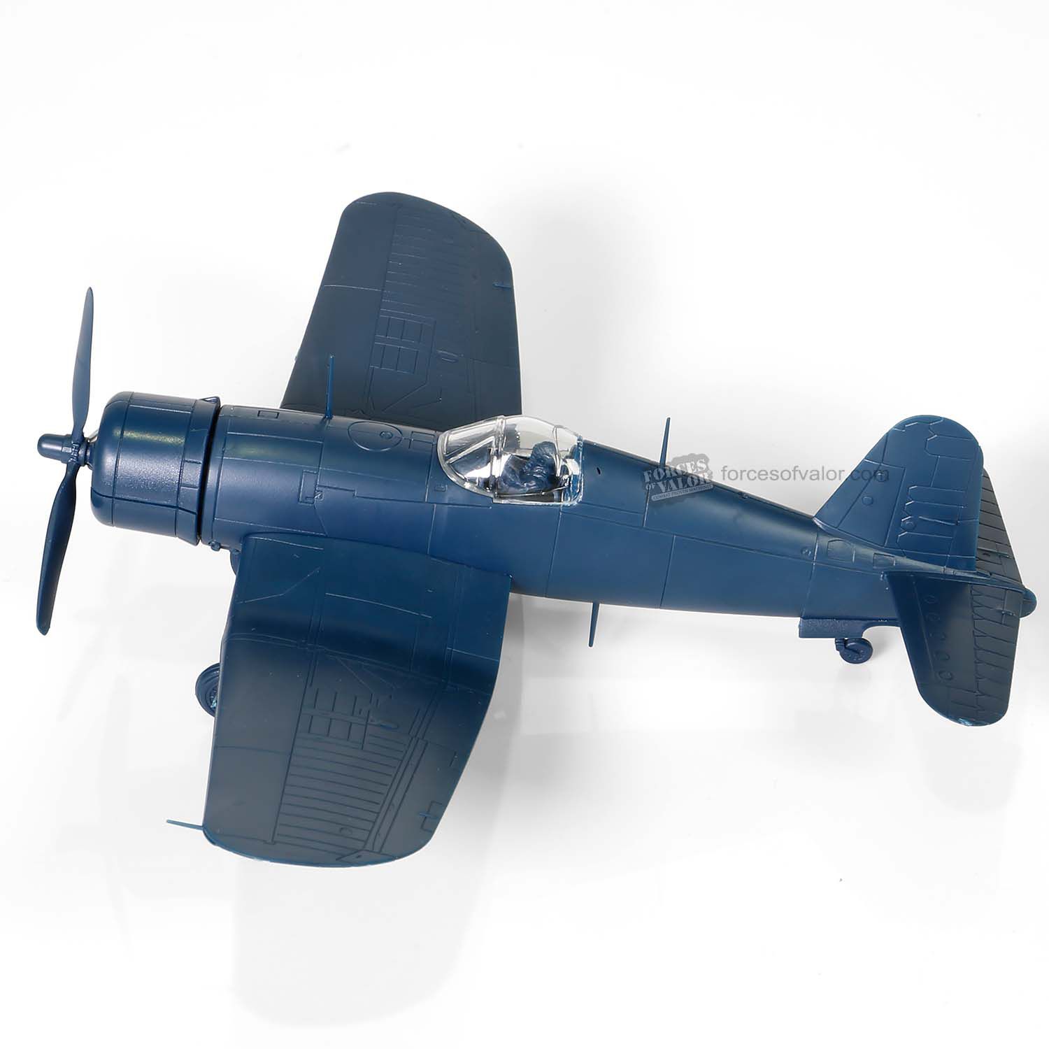 Model Kit Avião U.S. F4U-1D Corsair (Okinawa 1945) 1:72 Forces of