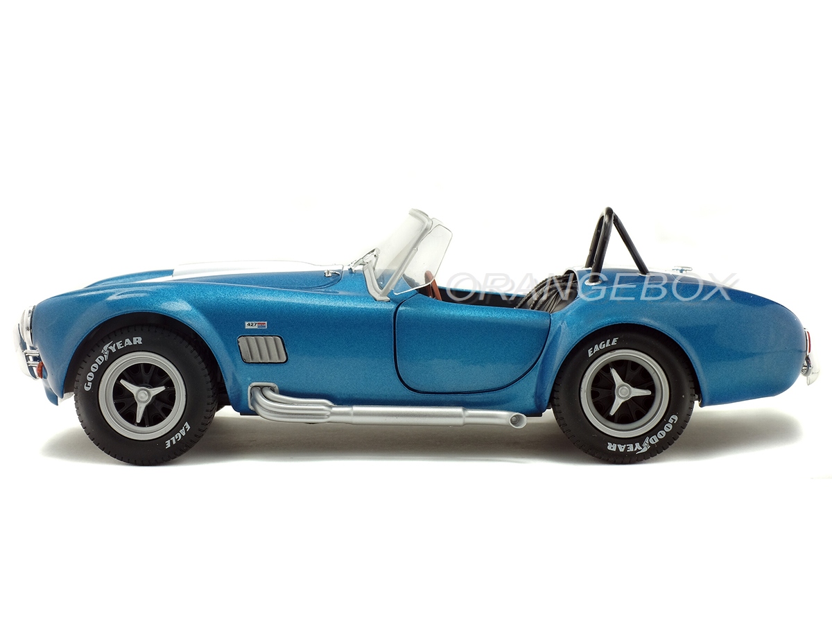 新品　1/18 SHELBY COBRA 427 S/C Light Blue Shelby Cobra 427 A/C MKII 1965 1:18 Solido Azul - 19 anos! Loja on