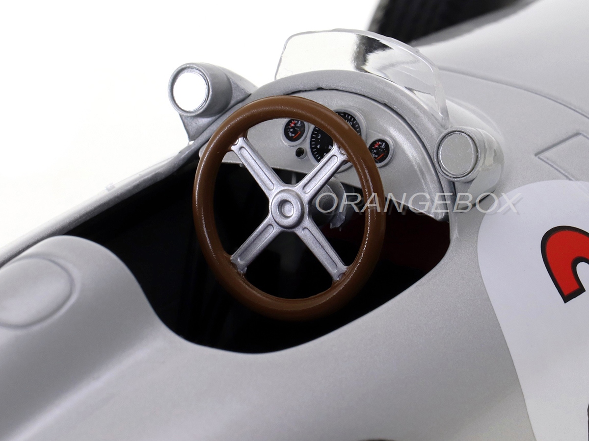 TIPPCO AUTO UNION Type B Grand prix 1935 N°3 mecanique tole 1/50 EUR