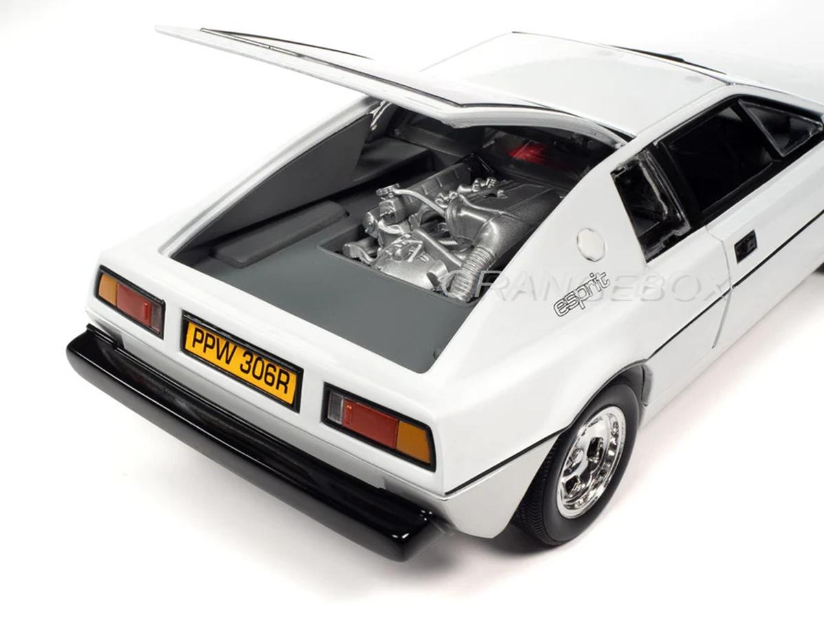 Lotus Espirit S1 James Bond 007 1971 The Spy Who Loved Me 1:18