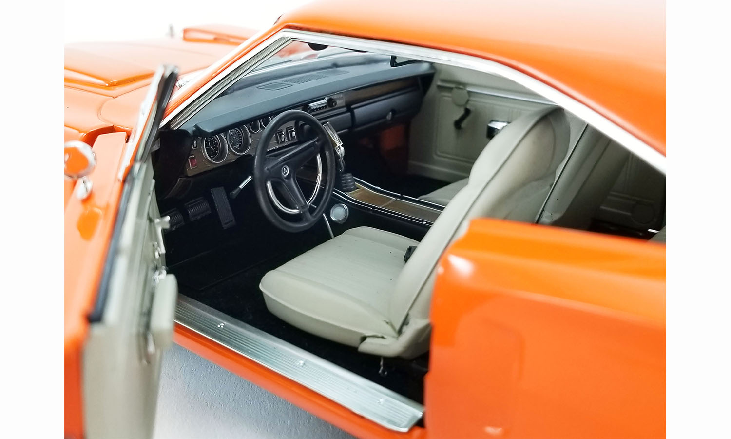 Dodge Coronet Super Bee 1970 Go Mango 1:18 GMP - 20 anos! Loja on