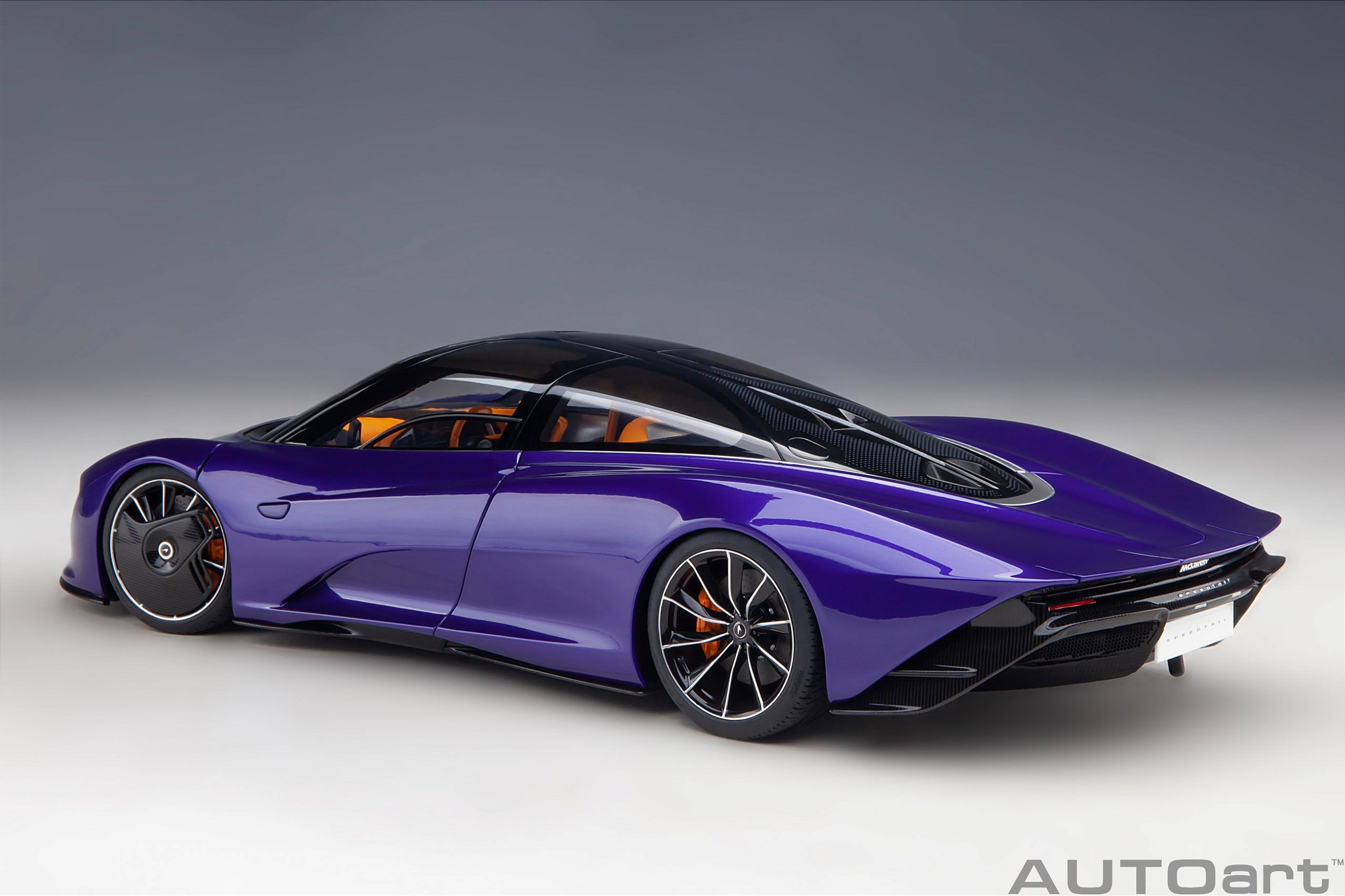 McLaren Speedtail 1:18 Autoart Roxo - 20 anos! Loja on-line de