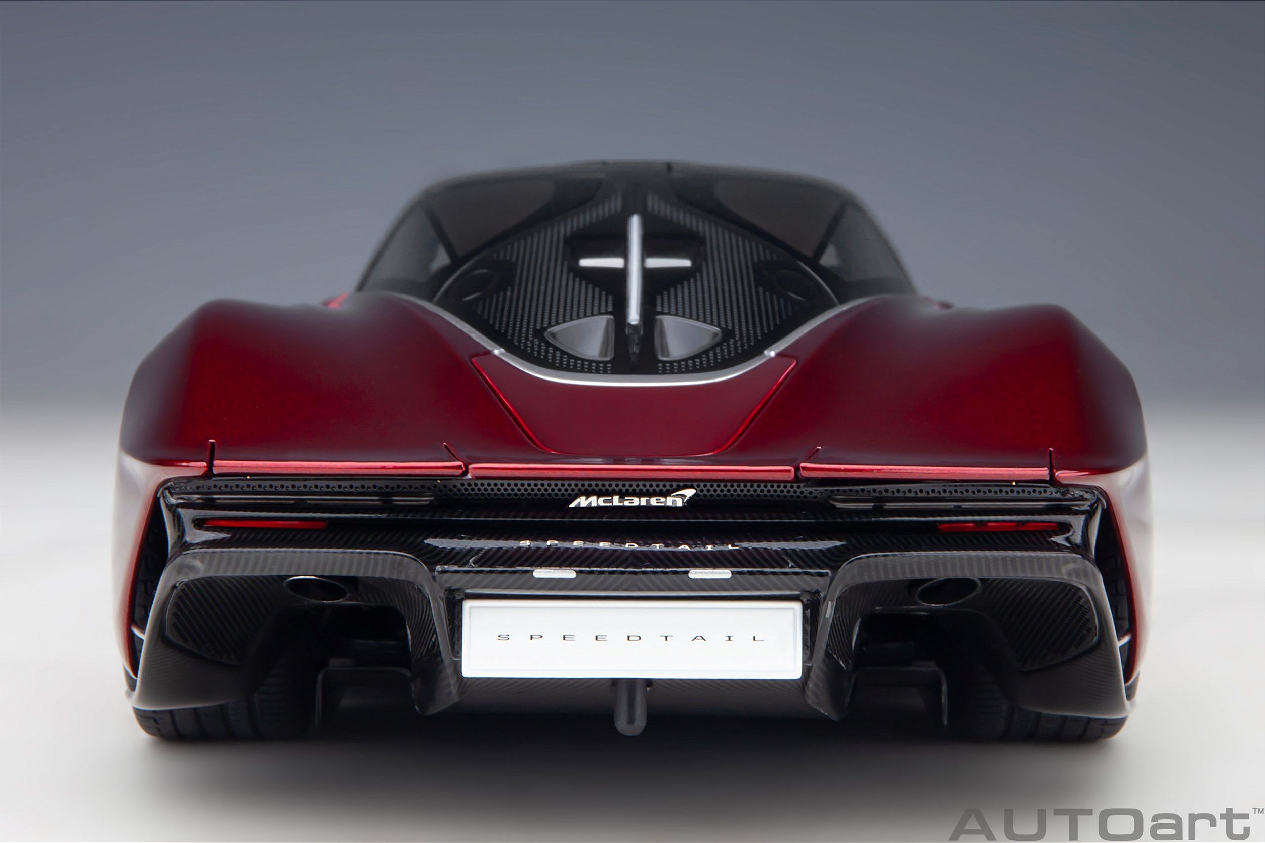 McLaren Speedtail 1:18 Autoart Vermelho - 20 anos! Loja on-line de