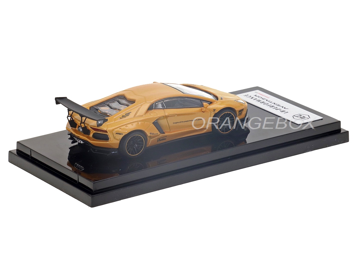 Lamborghini Aventador LP700-4 LB Works 1:64 JEC Amarelo - 20 anos