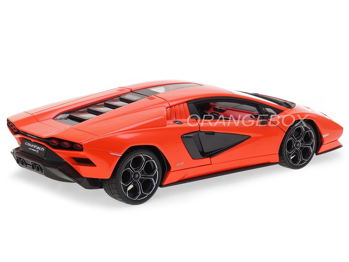 Lamborghini Countach LPI 800-4 2022 1:18 Maisto Laranja - 20 anos