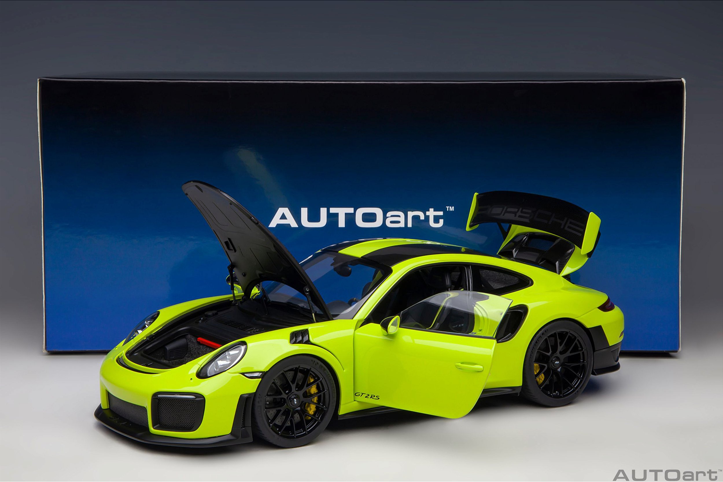 Porsche 911 (991.2) GT2 RS Weissach Package 1:18 Autoart Verde