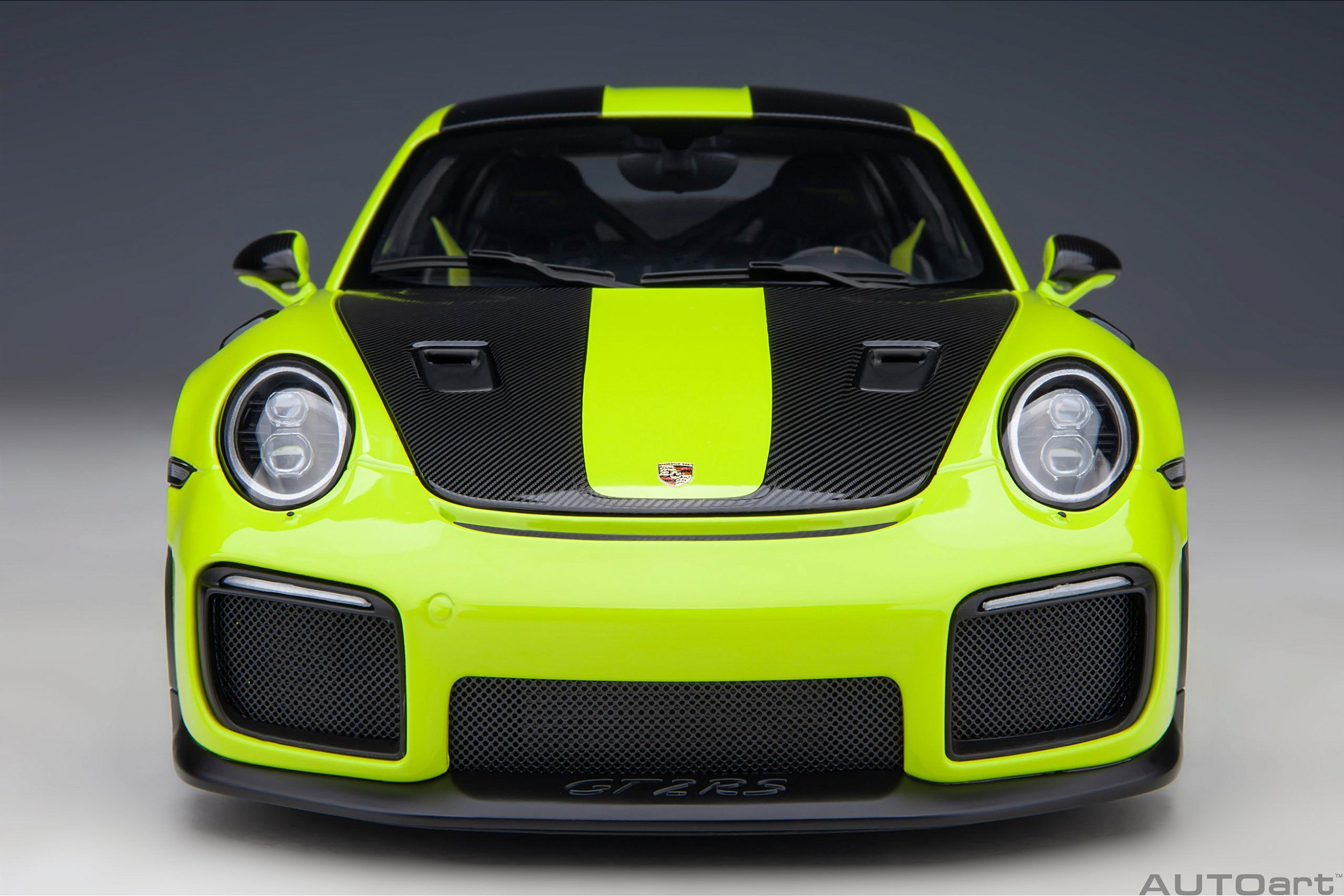 Porsche 911 (991.2) GT2 RS Weissach Package 1:18 Autoart Verde