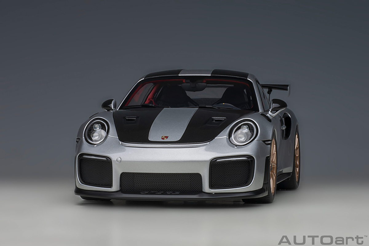 Porsche 911 (991.2) GT2 RS Weissach Package 1:18 Autoart Cinza