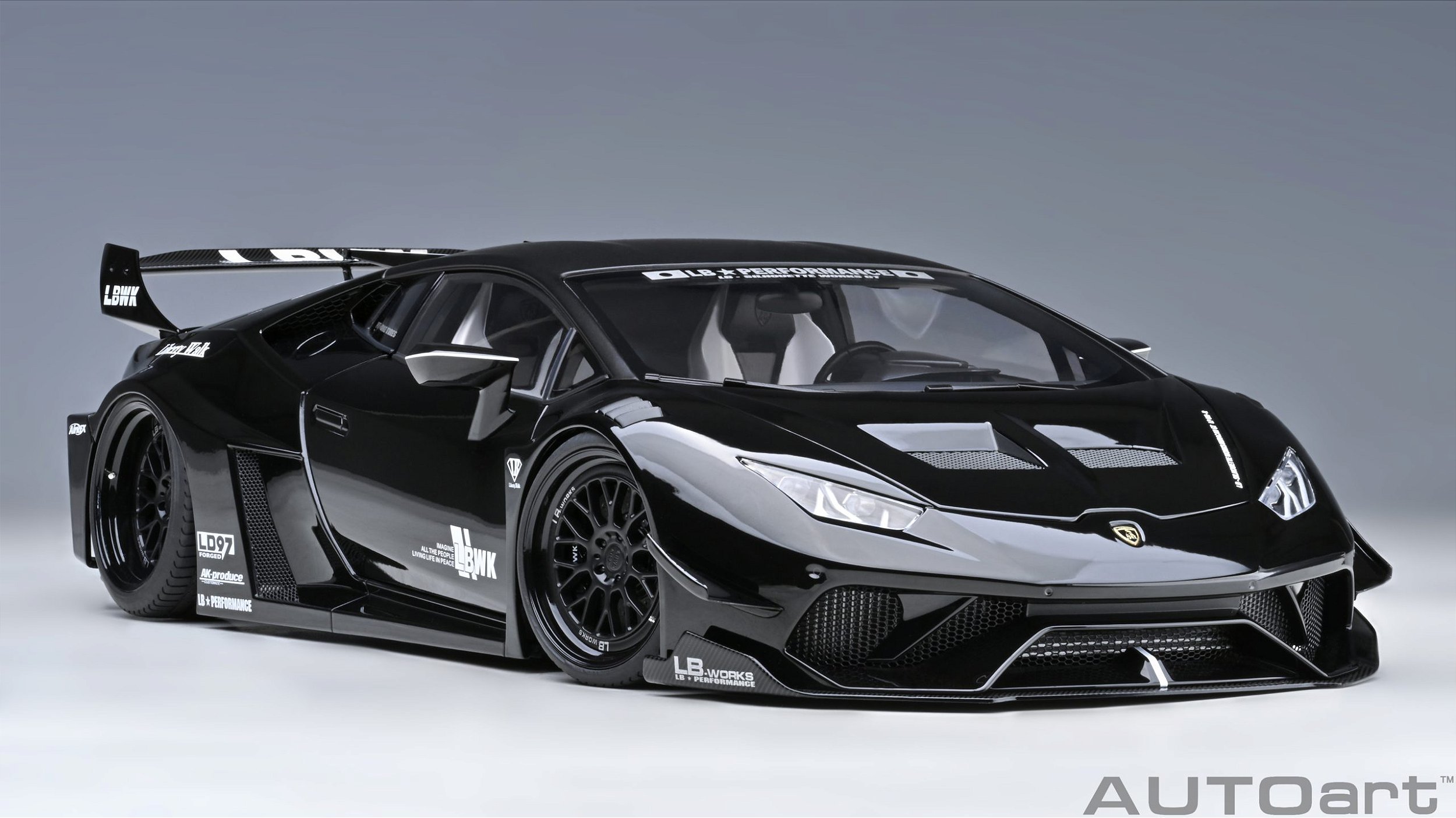 Lamborghini Huracan GT Liberty Walk LB Silhouette Works 1:18