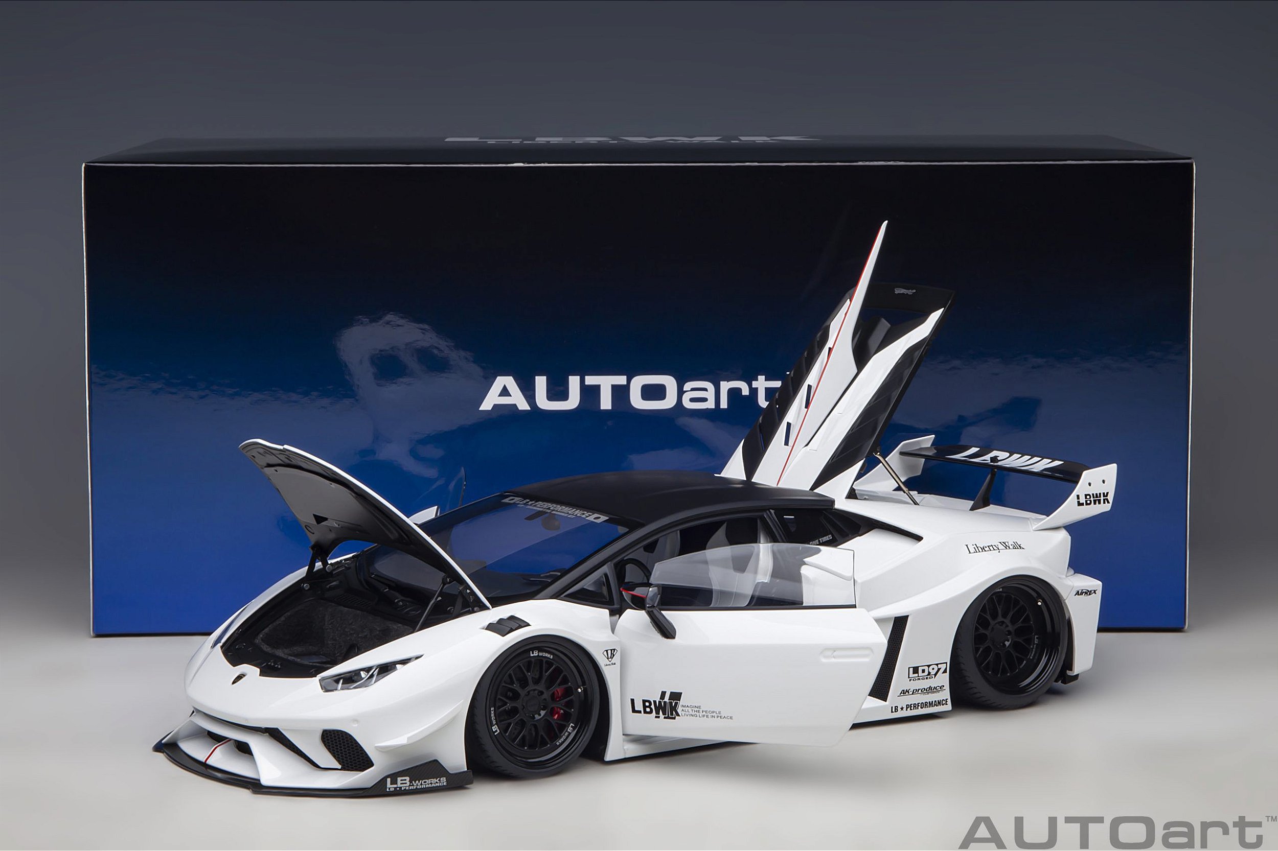 Lamborghini Huracan GT Liberty Walk LB Silhouette Works 1:18