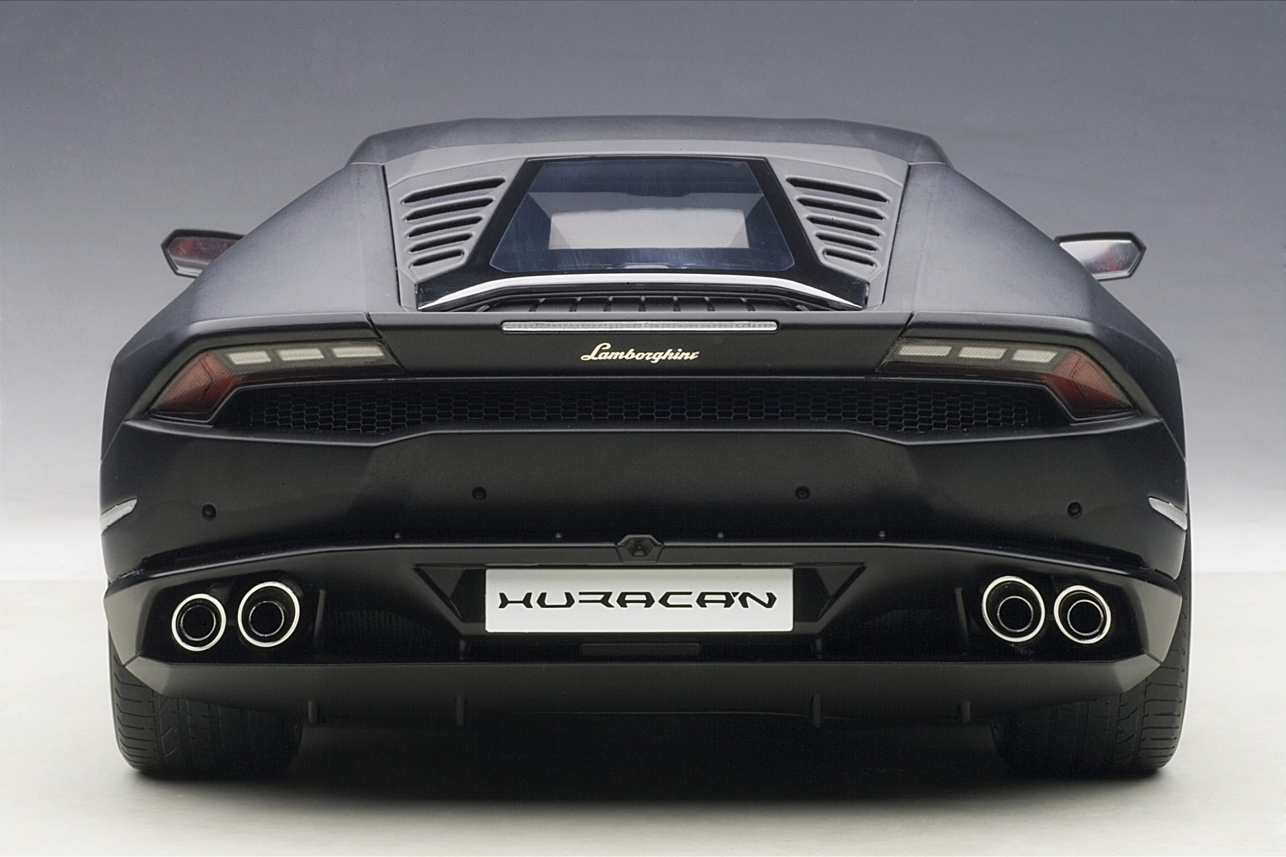 Lamborghini Huracan LP610-4 1:12 Autoart Preto - 20 anos! Loja on