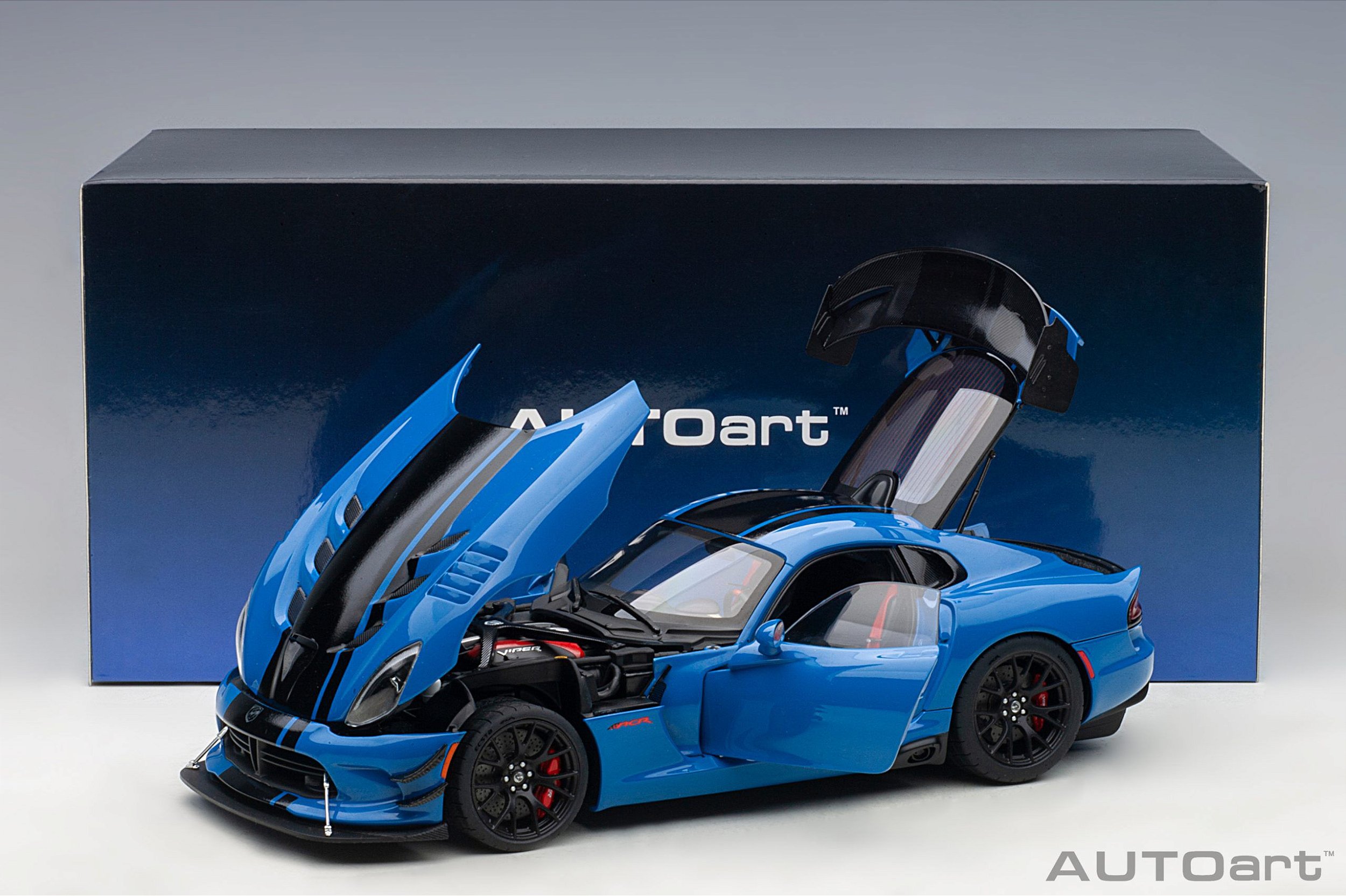 Dodge Viper 1:28 Edition ACR 2017 1:18 Autoart Azul - 19 anos