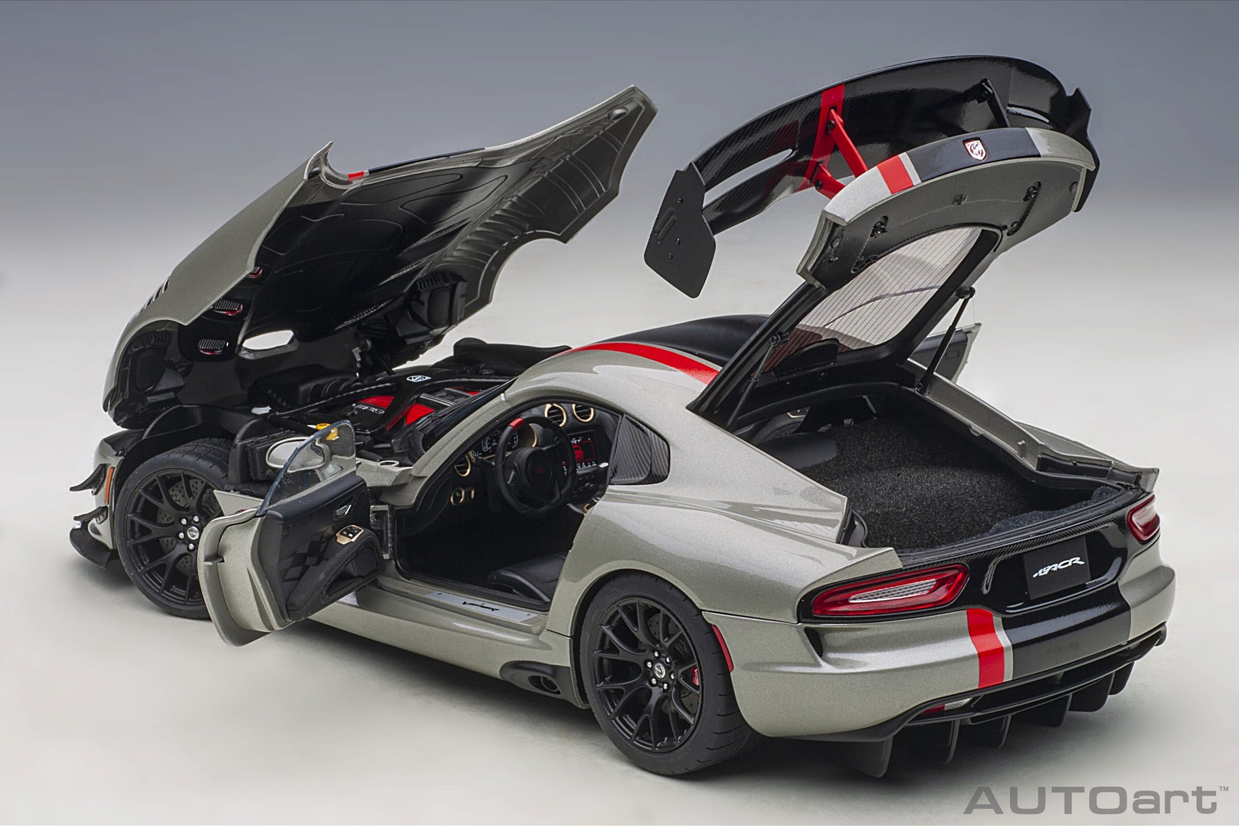 Dodge Viper 1:28 Edition ACR 2017 1:18 Autoart Cinza - 20 anos