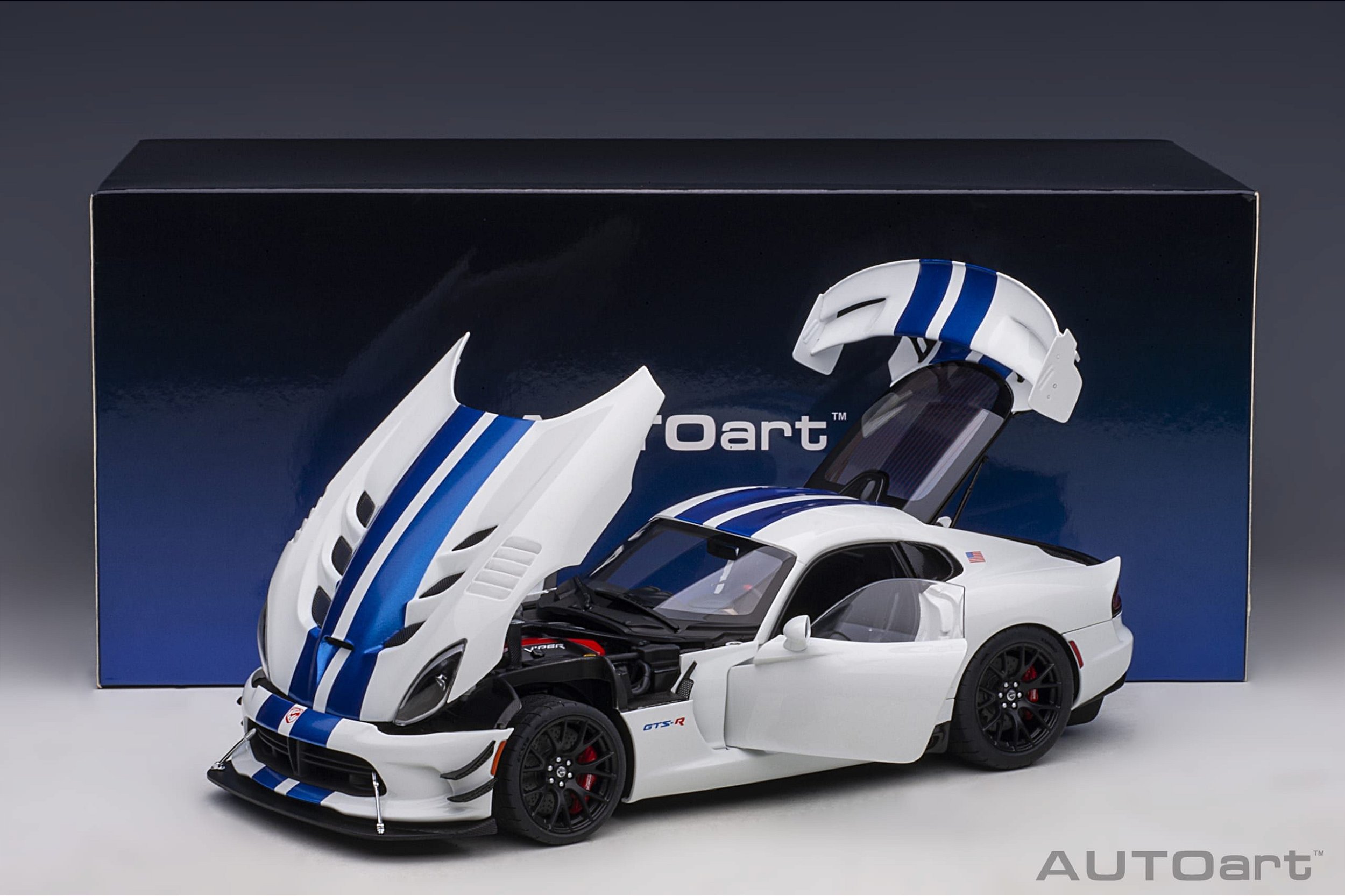 Dodge Viper 1:28 Edition ACR 2017 1:18 Autoart Branco - 19 anos