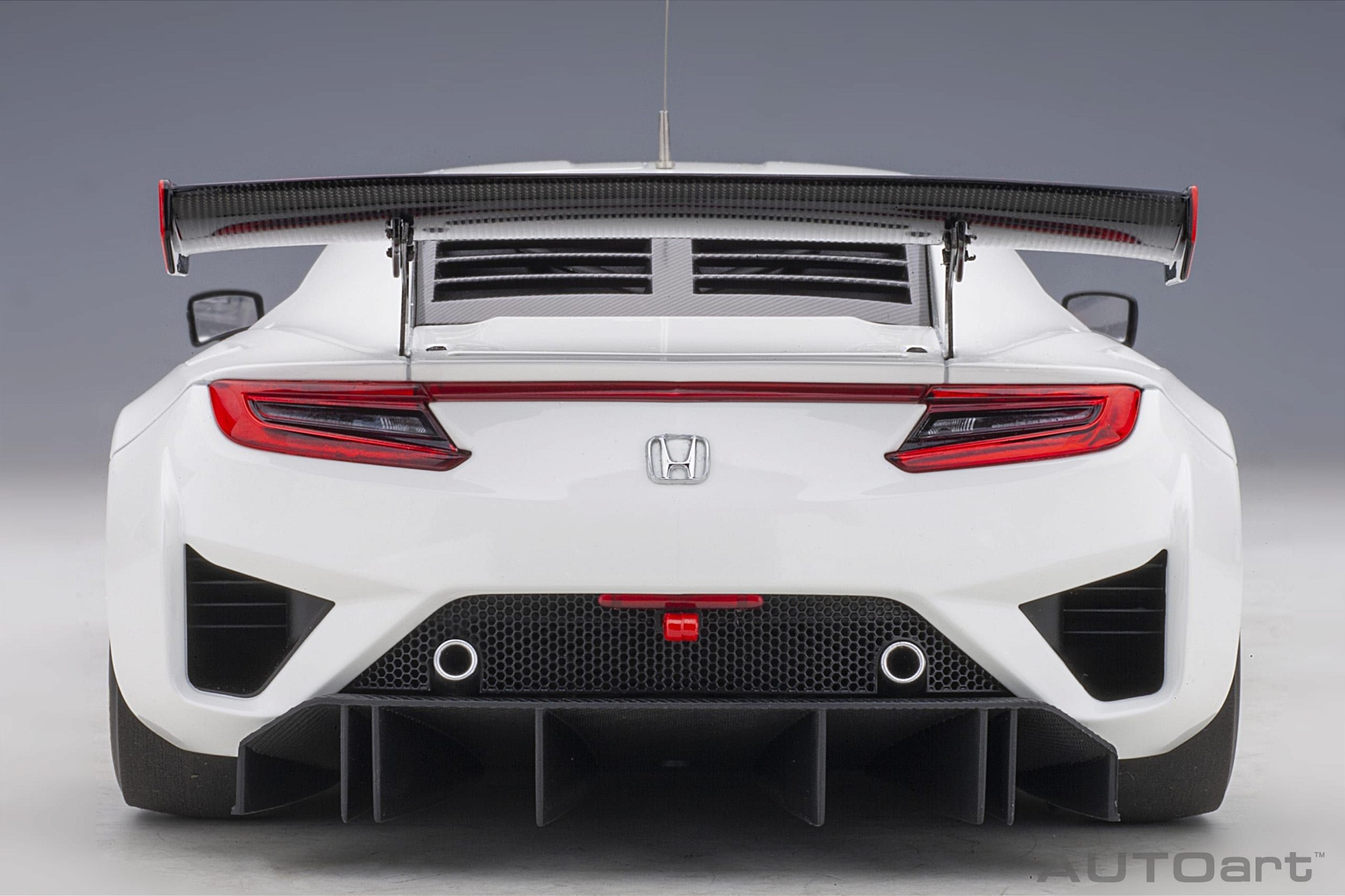 Honda NSX GT3 2018 1:18 Autoart Branco - 19 anos! Loja on-line de