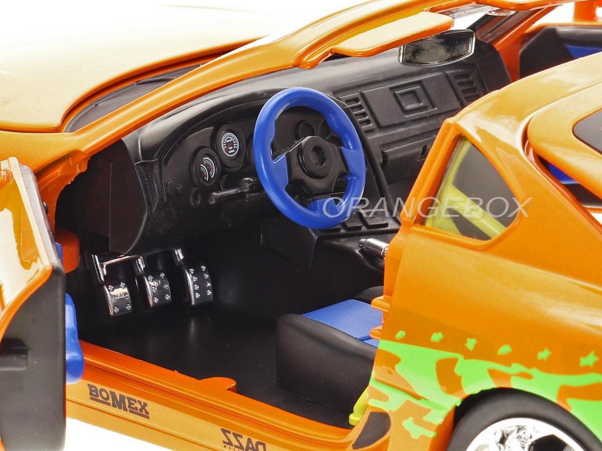 Toyota Supra 1995 Velozes e Furiosos + Figura Brian Jada Toys 1:18