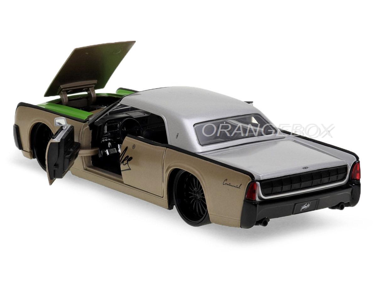 Lincoln Continental 1963 + Figura Stan Lee 1:24 Jada Toys - 20