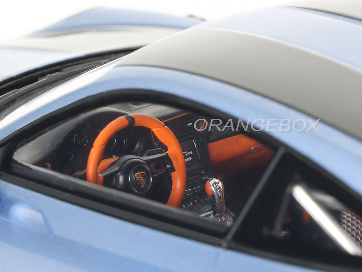 Porsche 911 (991.2) GT2 RS 2021 1:18 GT Spirit Azul - 20 anos