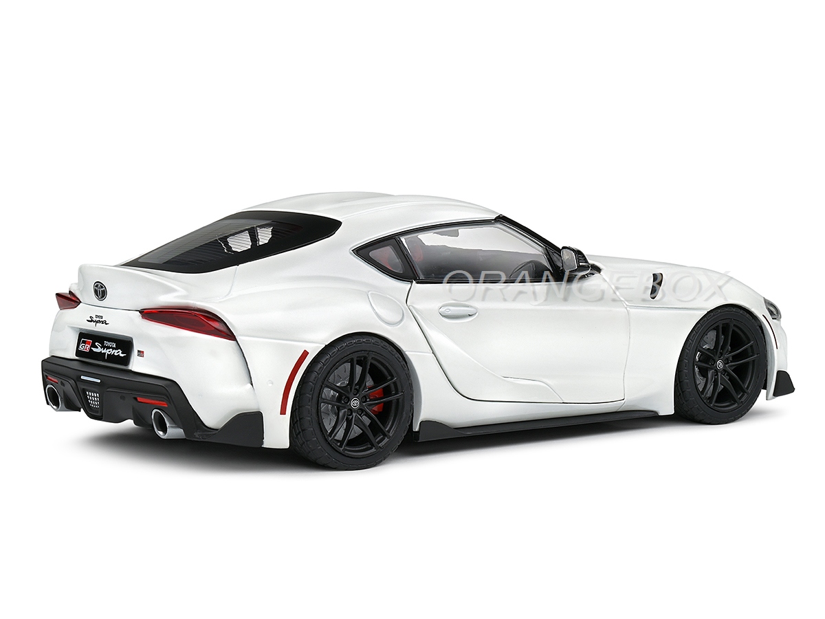 Toyota GR Supra Street Fighther 2023 1:18 Solido Branco - 19 anos