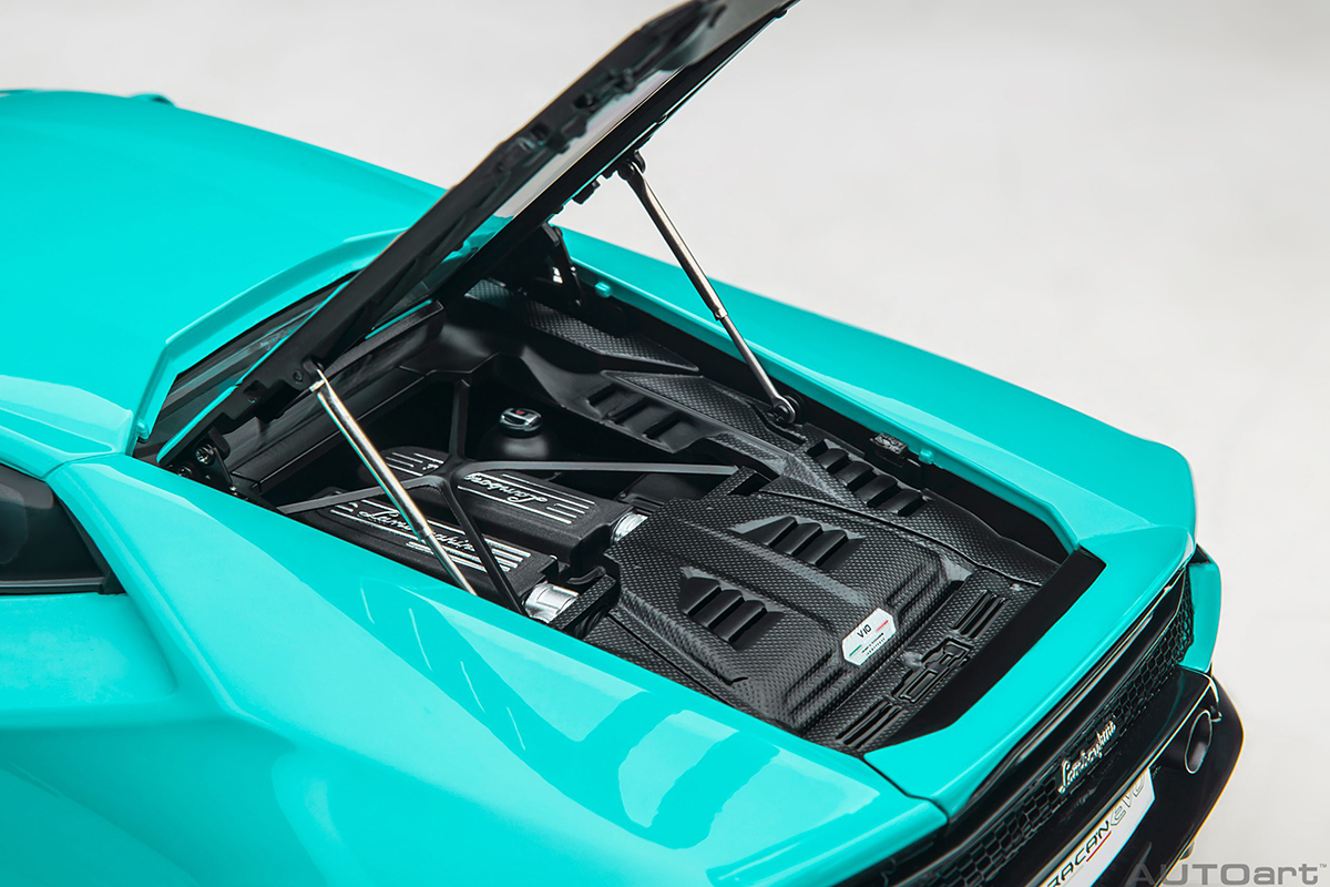 Lamborghini Huracan Evo 1:18 Autoart Azul - 20 anos! Loja on-line