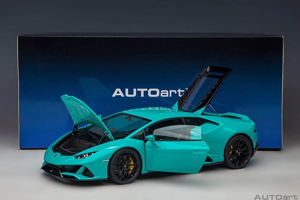Lamborghini Huracan Evo 1:18 Autoart Azul - 19 anos! Loja on-line