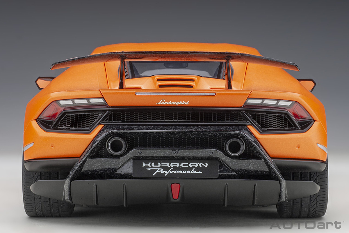 Lamborghini Huracan Performante 1:12 Autoart Laranja - 20 anos