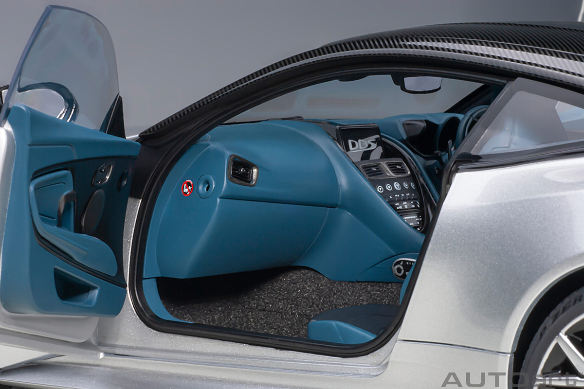 Aston Martin DBS Superleggera 1:18 Autoart Cinza - 20 anos! Loja