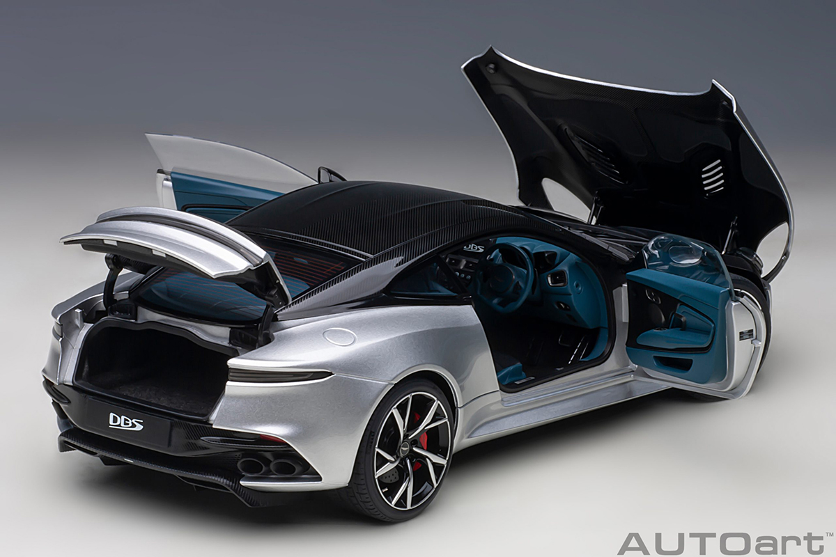 暗所保管・極美品✨autoart Aston Martin V12 Aston Martin DBS Superleggera 1:18 Autoart Cinza - 20 anos! Loja