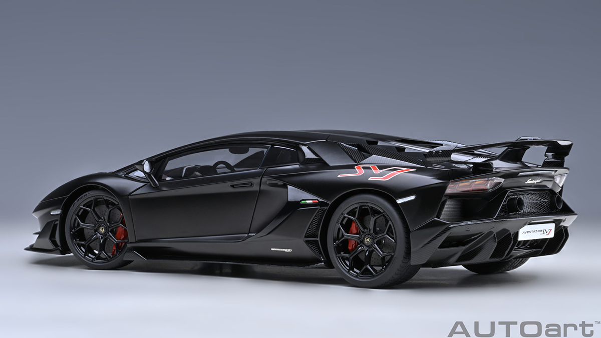 Lamborghini Aventador SVJ 1:18 Autoart Preto - 20 anos! Loja on