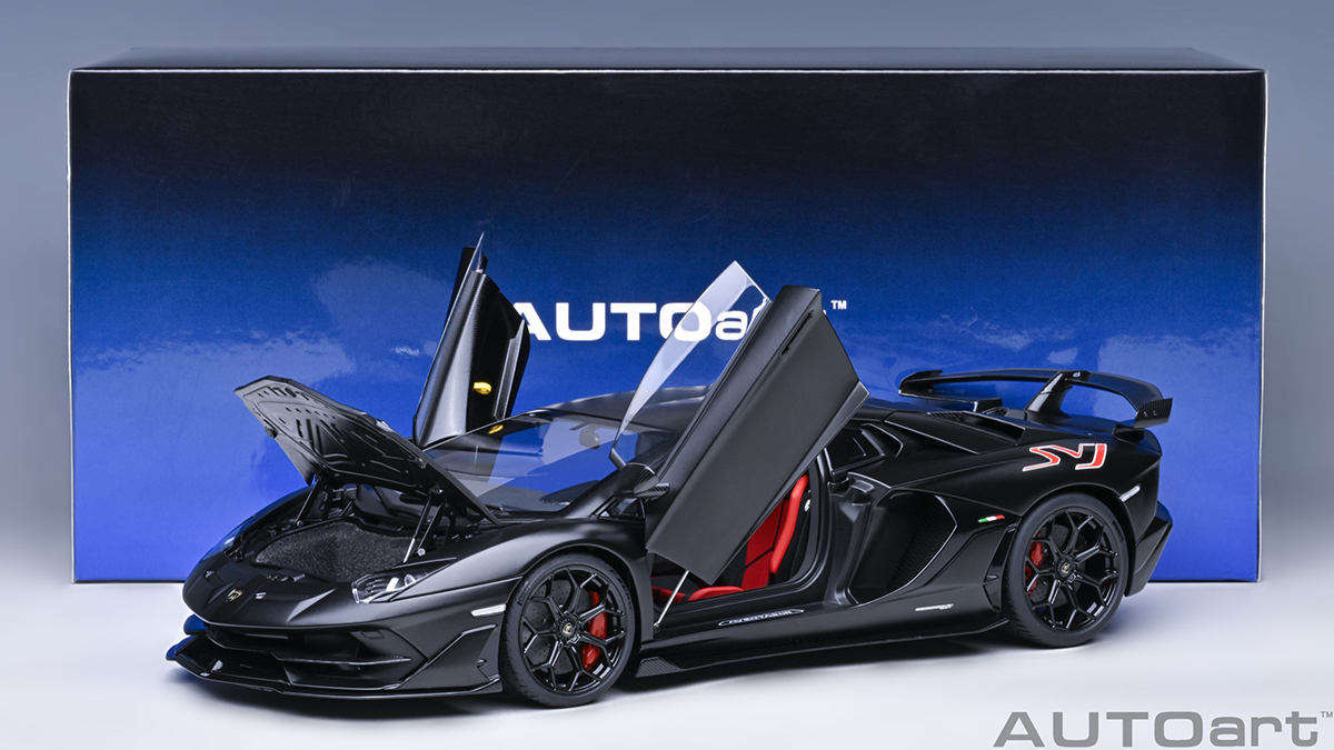 オートアート　Lamborghini Aventador SVJ 1/18 Lamborghini Aventador SVJ 1:18 Autoart Preto - 19 anos! Loja on