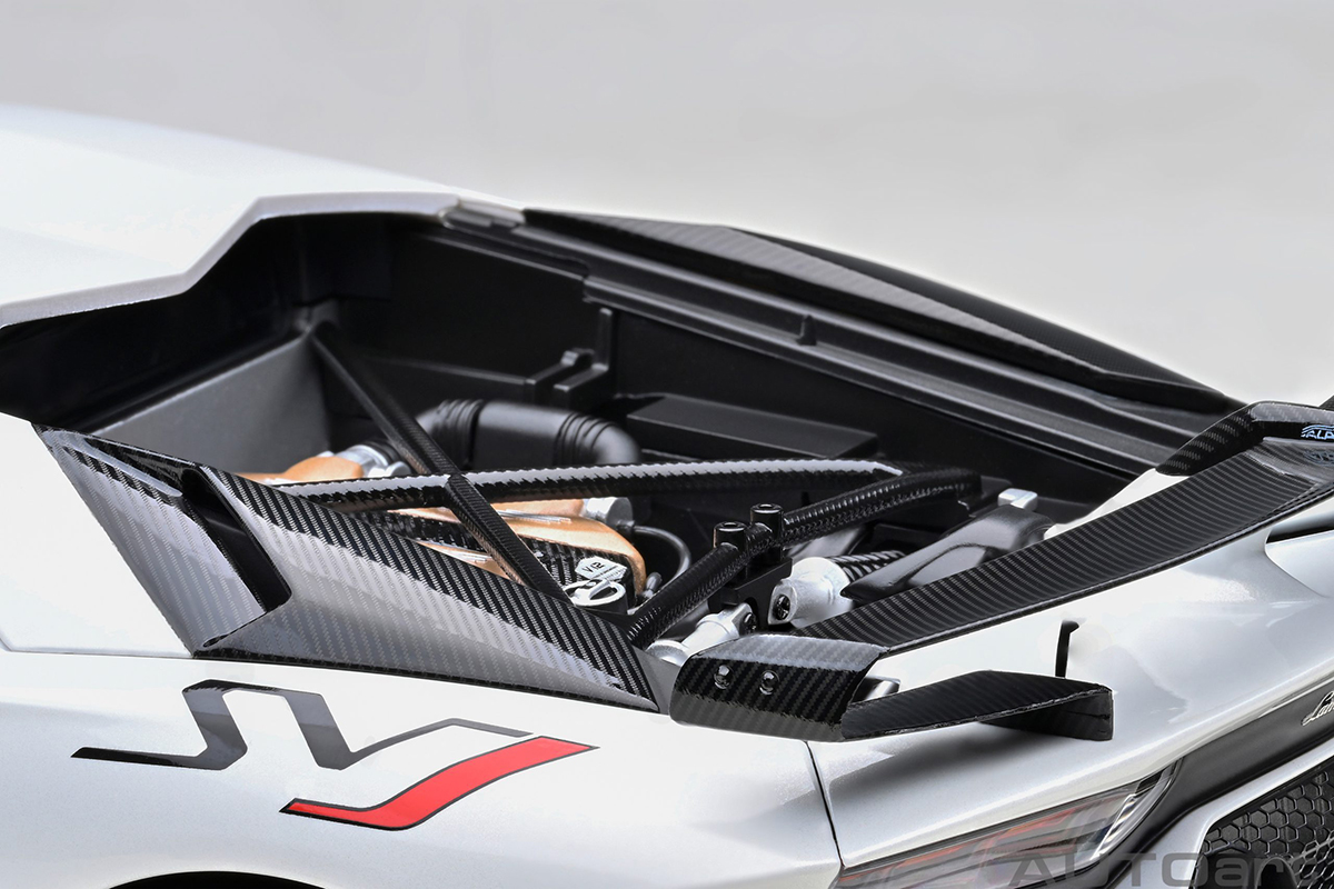 Lamborghini Aventador SVJ 1:18 Autoart Branco - 20 anos! Loja on