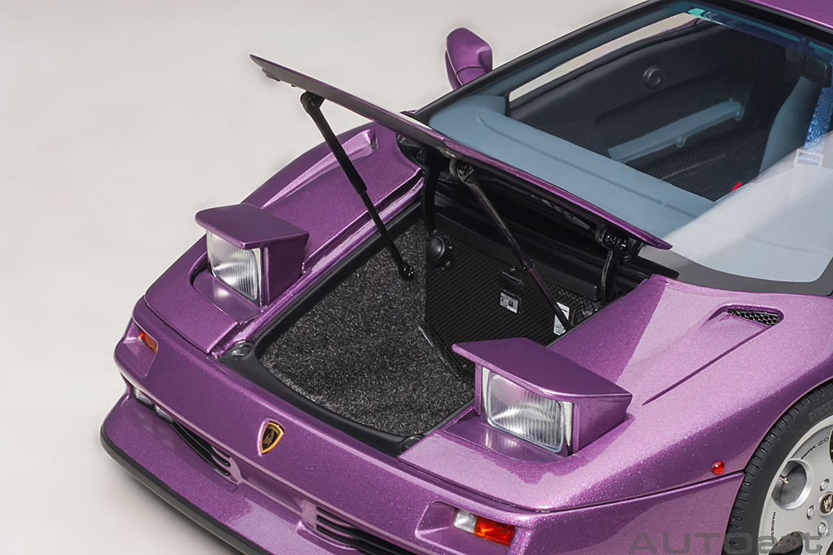 Lamborghini Diablo SE 30th Anniversary 1:18 Autoart Violeta - 20
