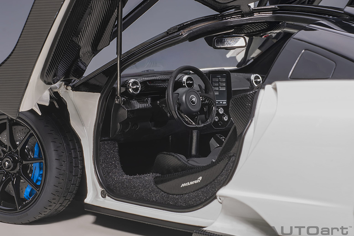 McLaren Senna 1:18 Autoart Branco - 20 anos! Loja on-line de