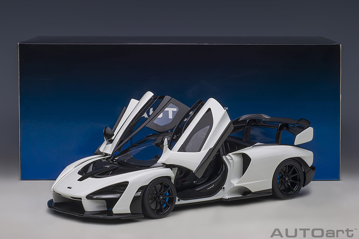 McLaren Senna 1:18 Autoart Branco - 19 anos! Loja on-line de