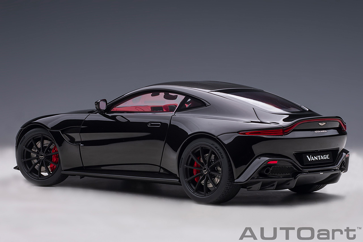 Aston Martin Vantage 2019 1:18 Autoart Preto - 20 anos! Loja on