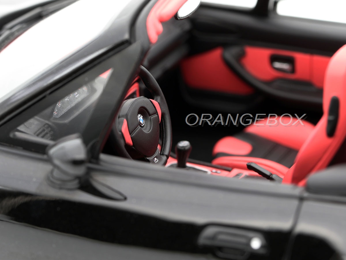 BMW Z3 M Roadster 1:18 OttOmobile Preto - 20 anos! Loja on-line de