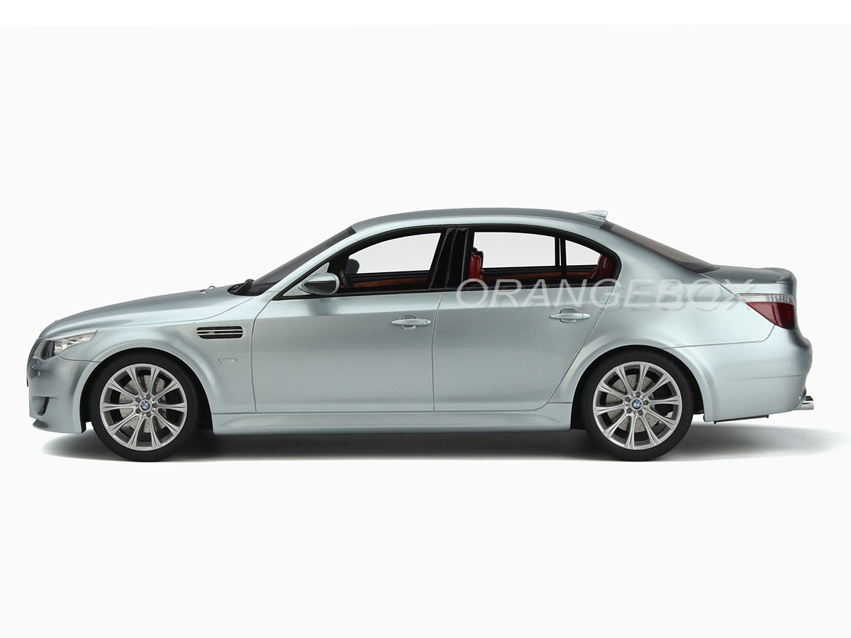 OttO 1/18  M5 E60　ミニカー BMW E60 Phase 2 M5 1:18 OttOmobile - 20 anos! Loja on-line de