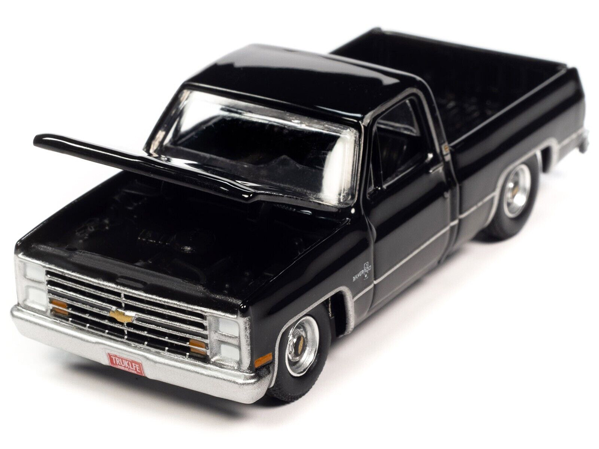 Chevy Silverado Pickup Truck 1985 Release 2A 2023 1:64 Autoworld