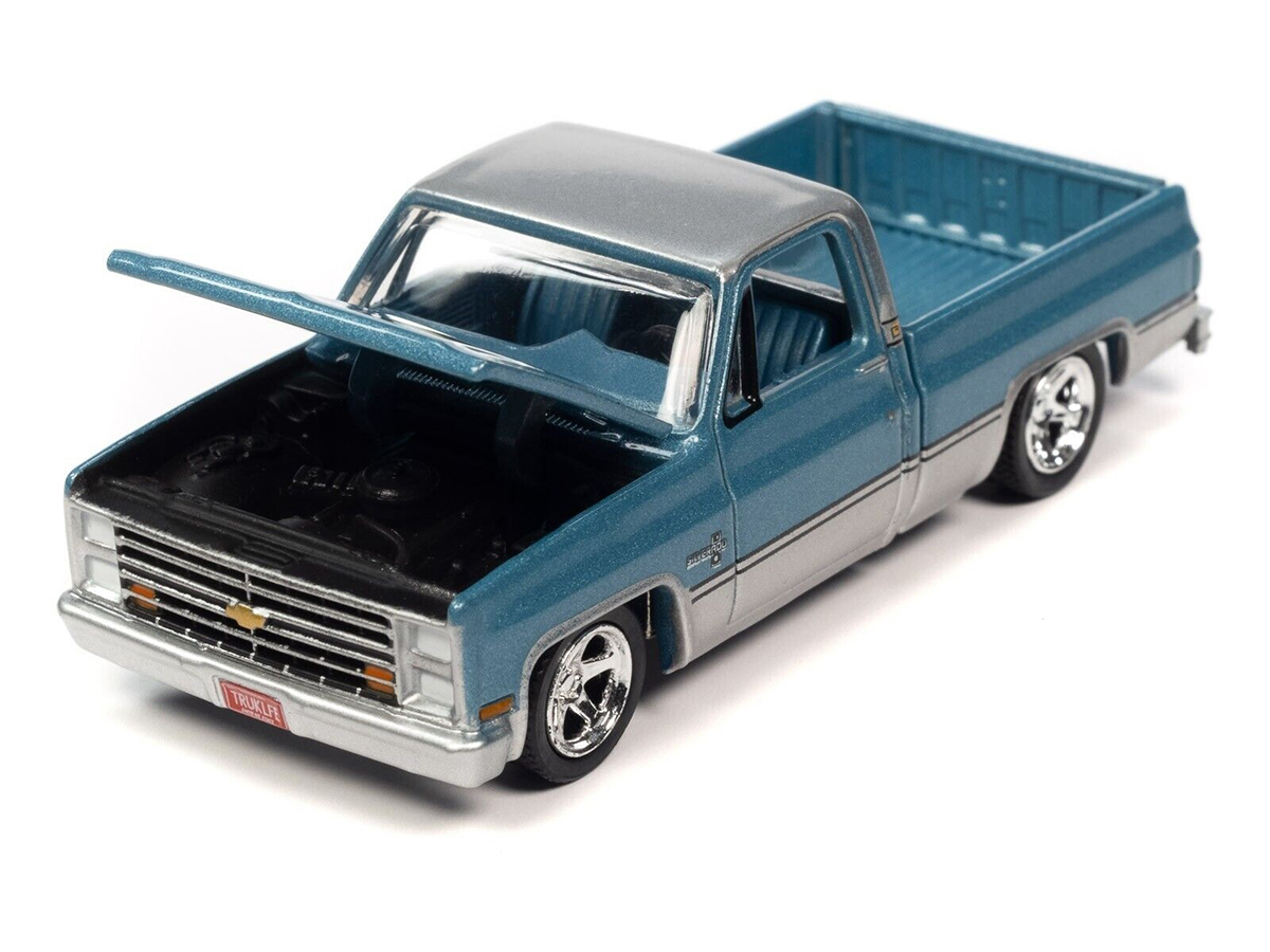 AutoWorld CP7952 1983 Chevy Silverado John D'Agostino | Scala 1/64 | Diecast Blu - Foto 3
