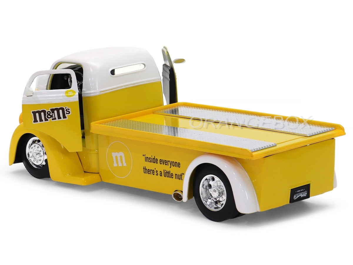 Ford COE Flatbed 1947 M&M 1:24 Jada Toys + Figura Mar's Candy - 20